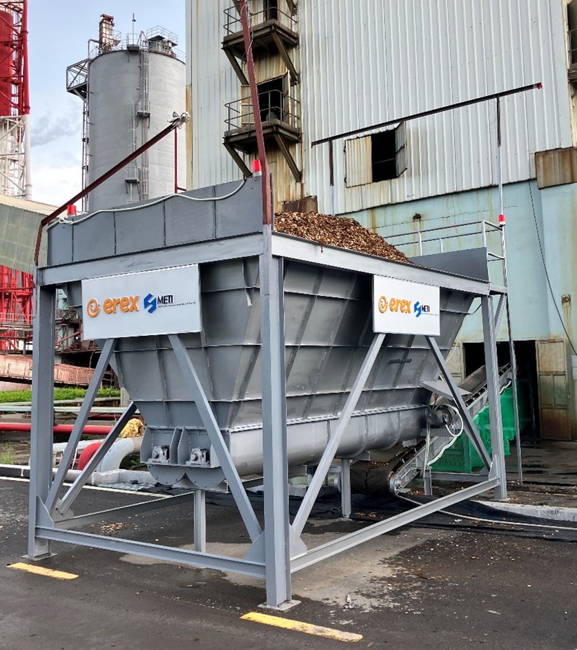 【写真】バイオマス燃料投入状況